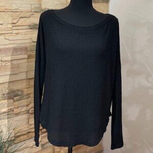 Beautiful Waffle Knit Sweater by Aeropostale in Black  NWT